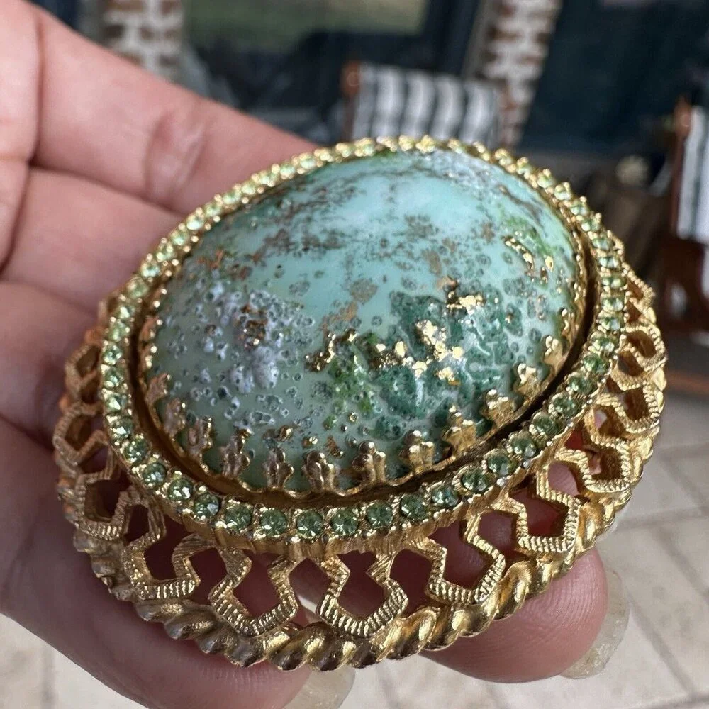 VTG DeNicola‎ Statement Brooch 2.25 Inch Green Easter Egg Cab Rhinestones Gold